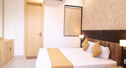 Shri Haridas kunj Room Type - Deluxe Room