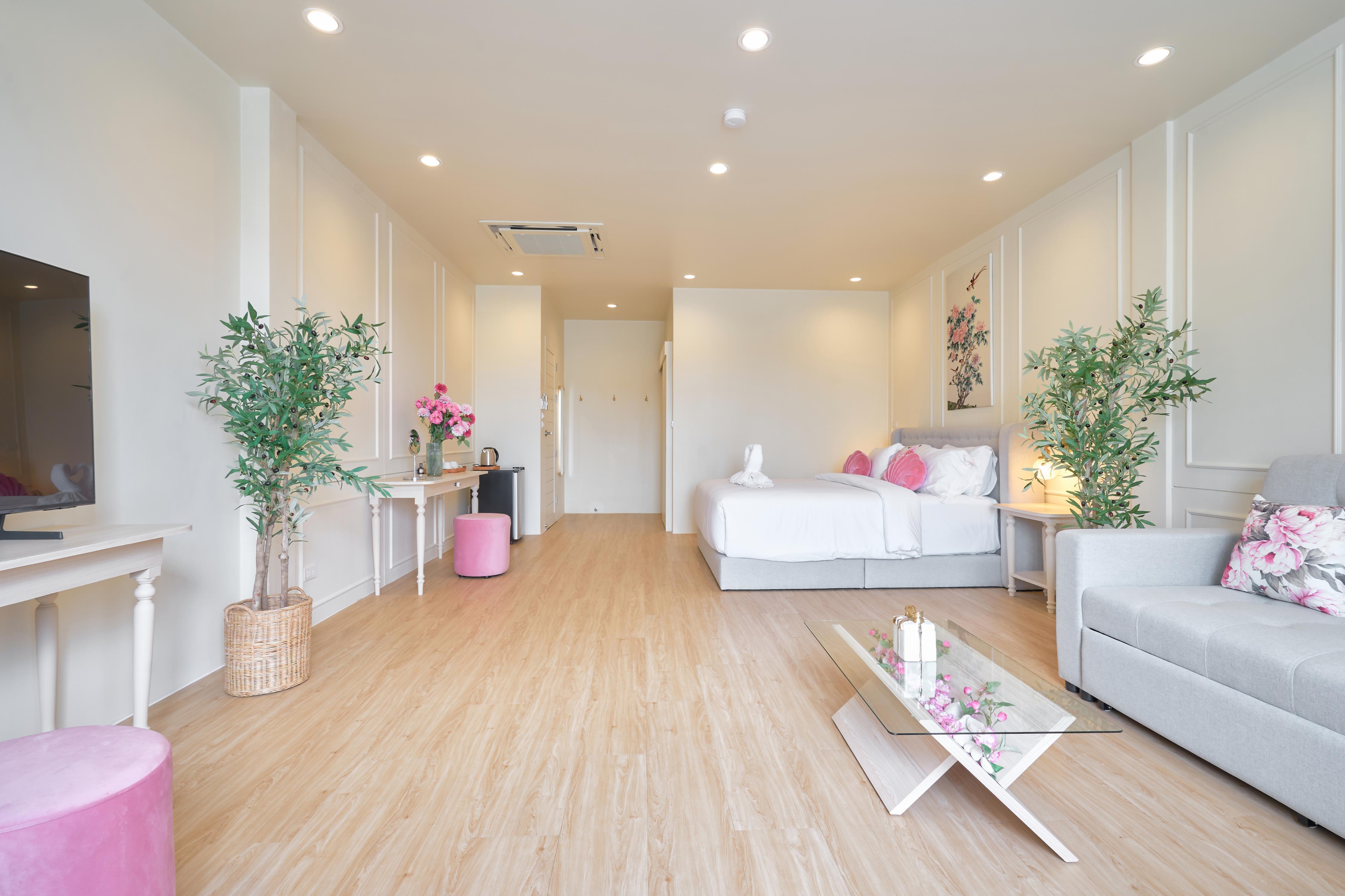 Hawa House Phuket - Tap to explore photos