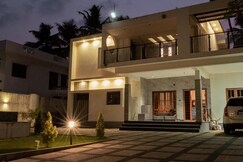 Reunion Marina Villa