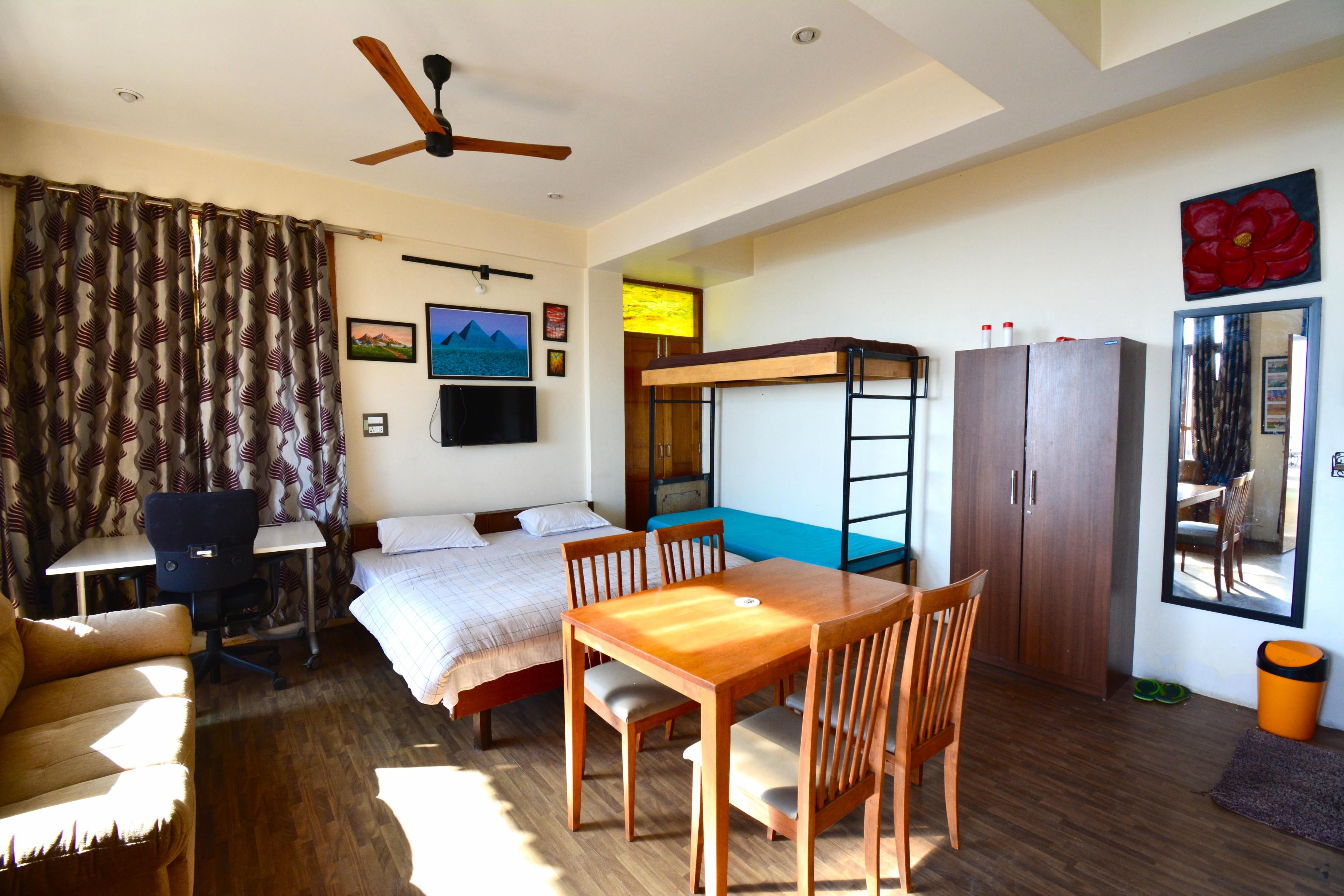 Hillspeak Homestay I Cozy Suite - Tap to explore photos