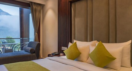 Alt life Luxe | Himalayan Crown - Upper Bhagsu (Mcleodganj) Room Type - Junior Suites With Balcony and Bath Tub