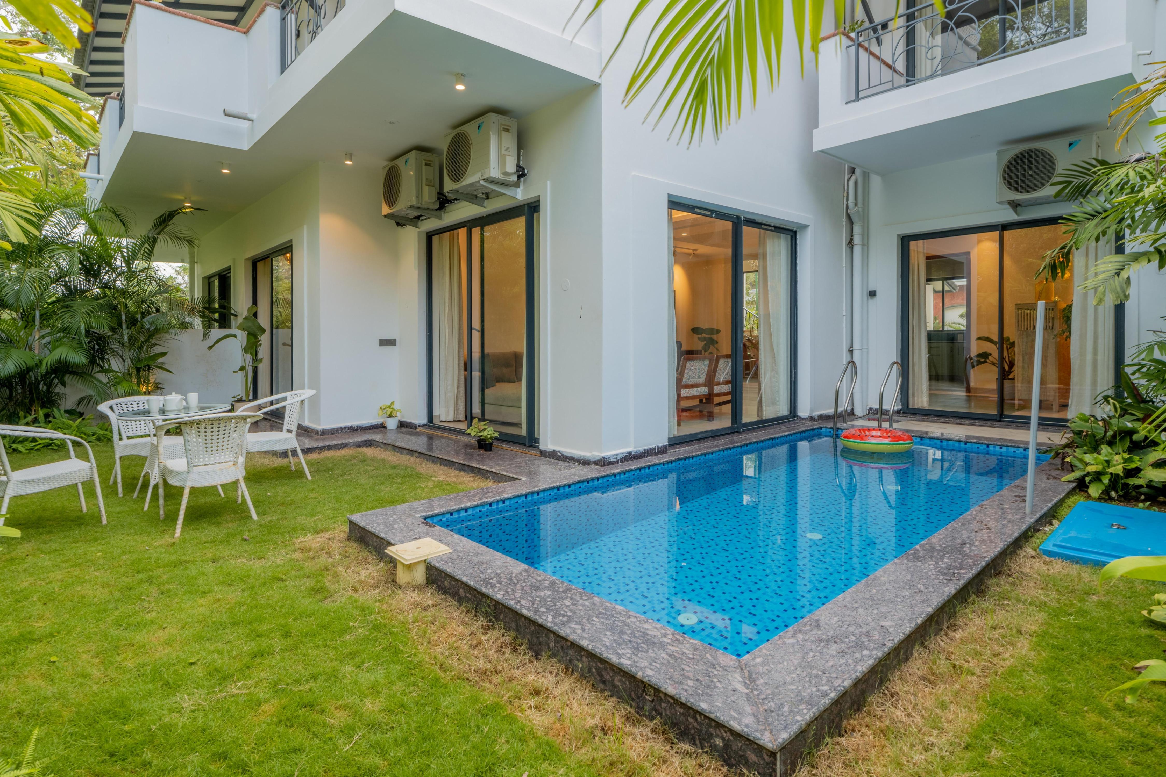 ELIVAAS Signature 4 BHK with Pvt Pool & Garden | Laguna Quest - Tap to explore photos