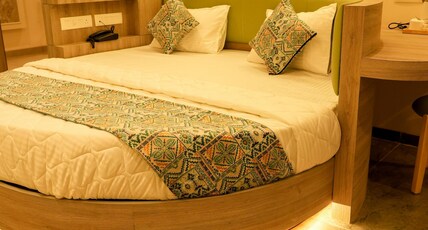 El Lujo Hotel Room Type - Joy Round Bed Room With Terrace Balcony