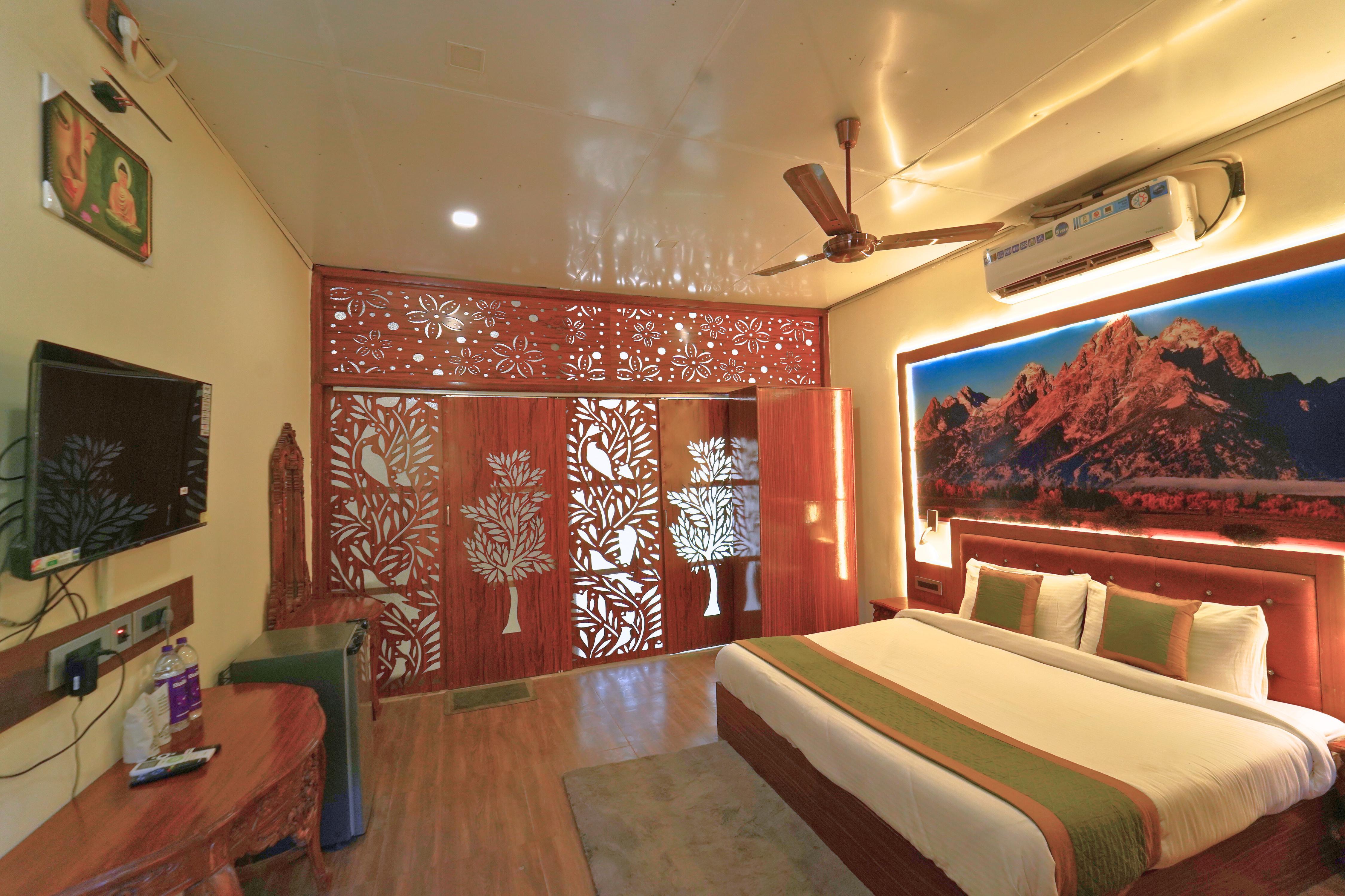 Shri Vrindavan Resort - Tap to explore photos