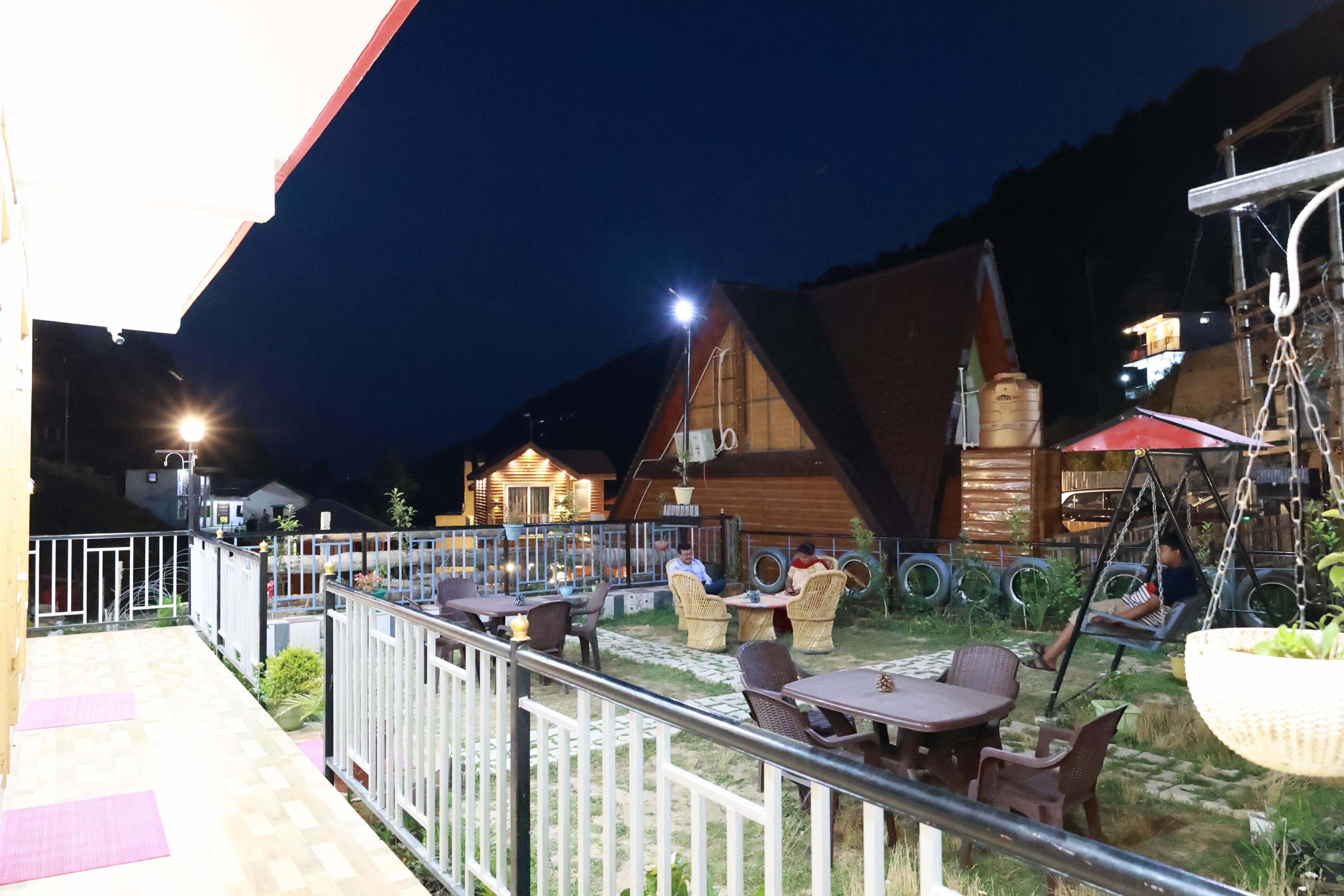 Mountain manor home stay - Tap to explore photos