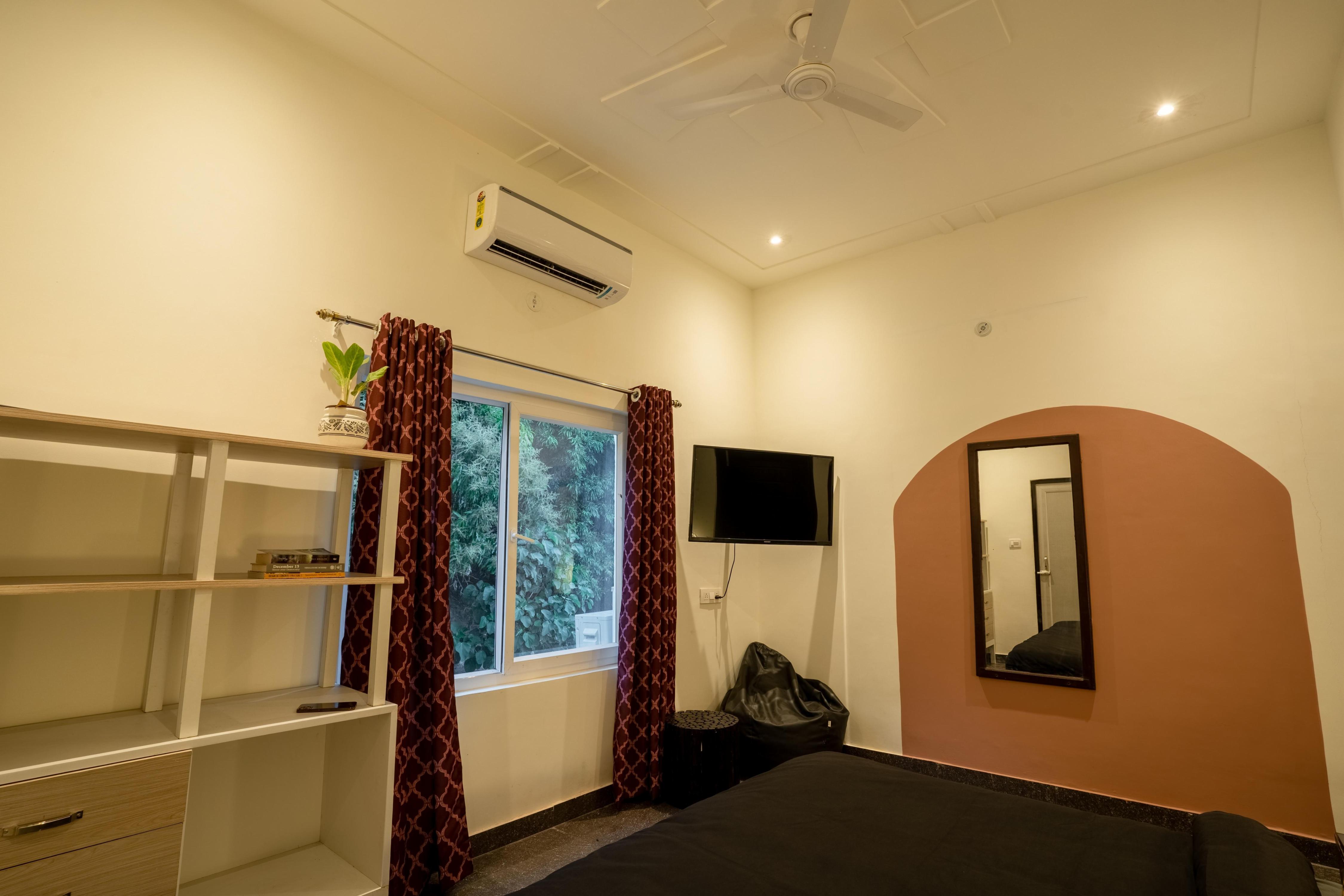TLH Hostel, Kathgodam - Tap to explore photos