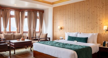 Summit Norbughang - The Signature Collection Room Type - Villa Kanchenjunga View Room with Balcony Summit Norbughang - The Signature Collection Room Type - Villa Kanchenjunga View Room with Balcony