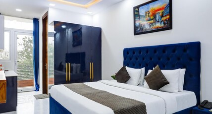 Limewood Stay Sector 29 Room Type - Deluxe Room