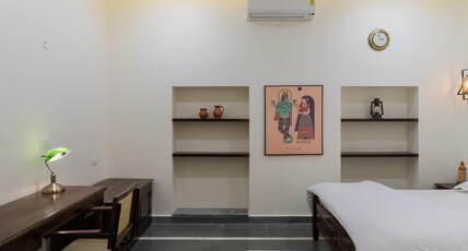 Heart Of The City By Rashmi Room Type - Deluxe Triple Room