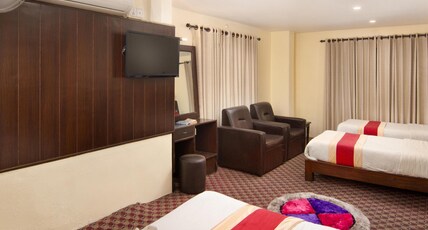 Hotel Nomad Inn Room Type - Deluxe Triple Bed Room