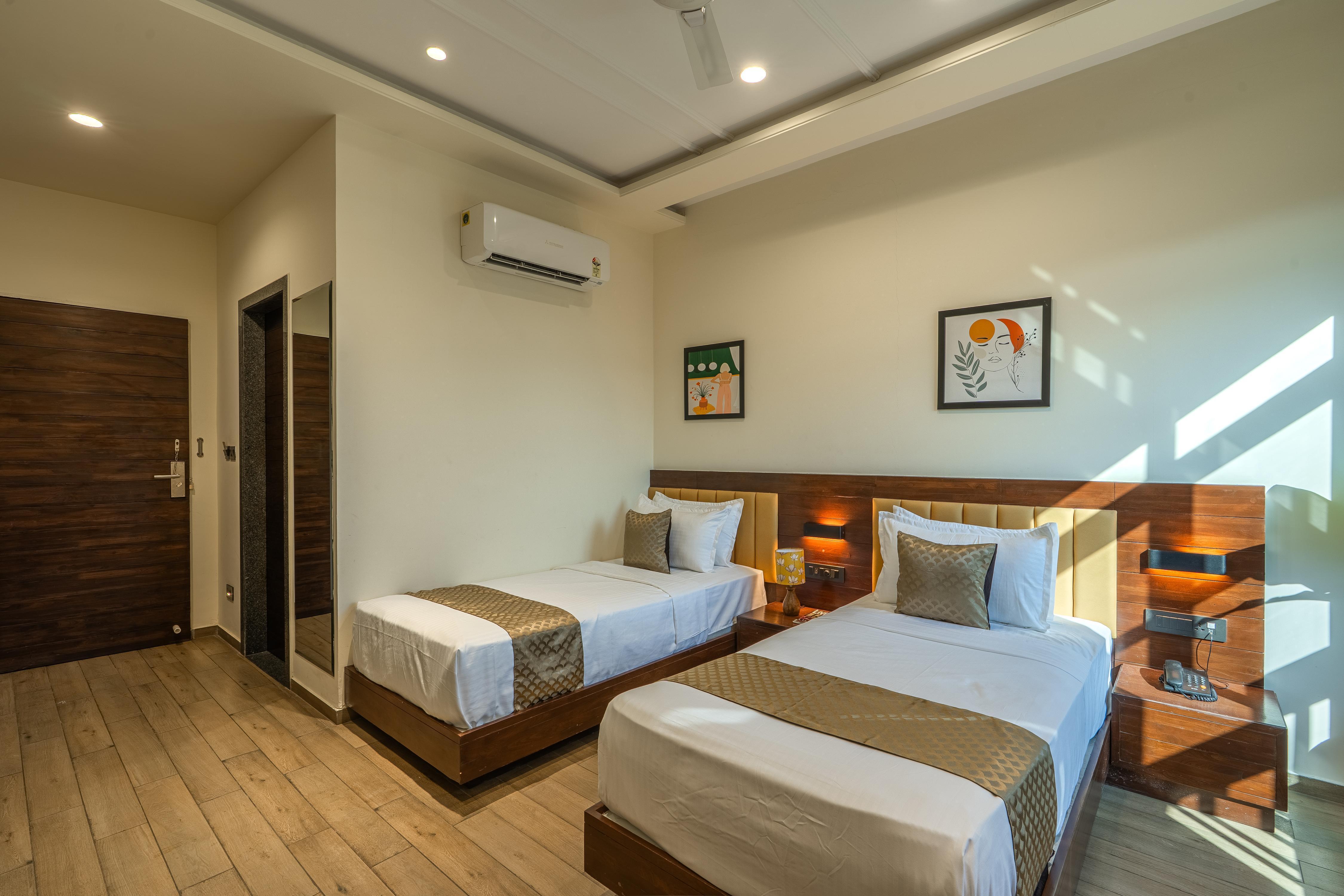 Perfectstayz Premium Udaipur by the Lake - Tap to explore photos