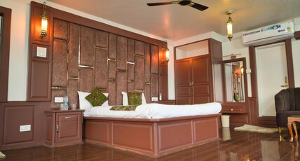 The White Luxury Room Type - Super Deluxe Room
