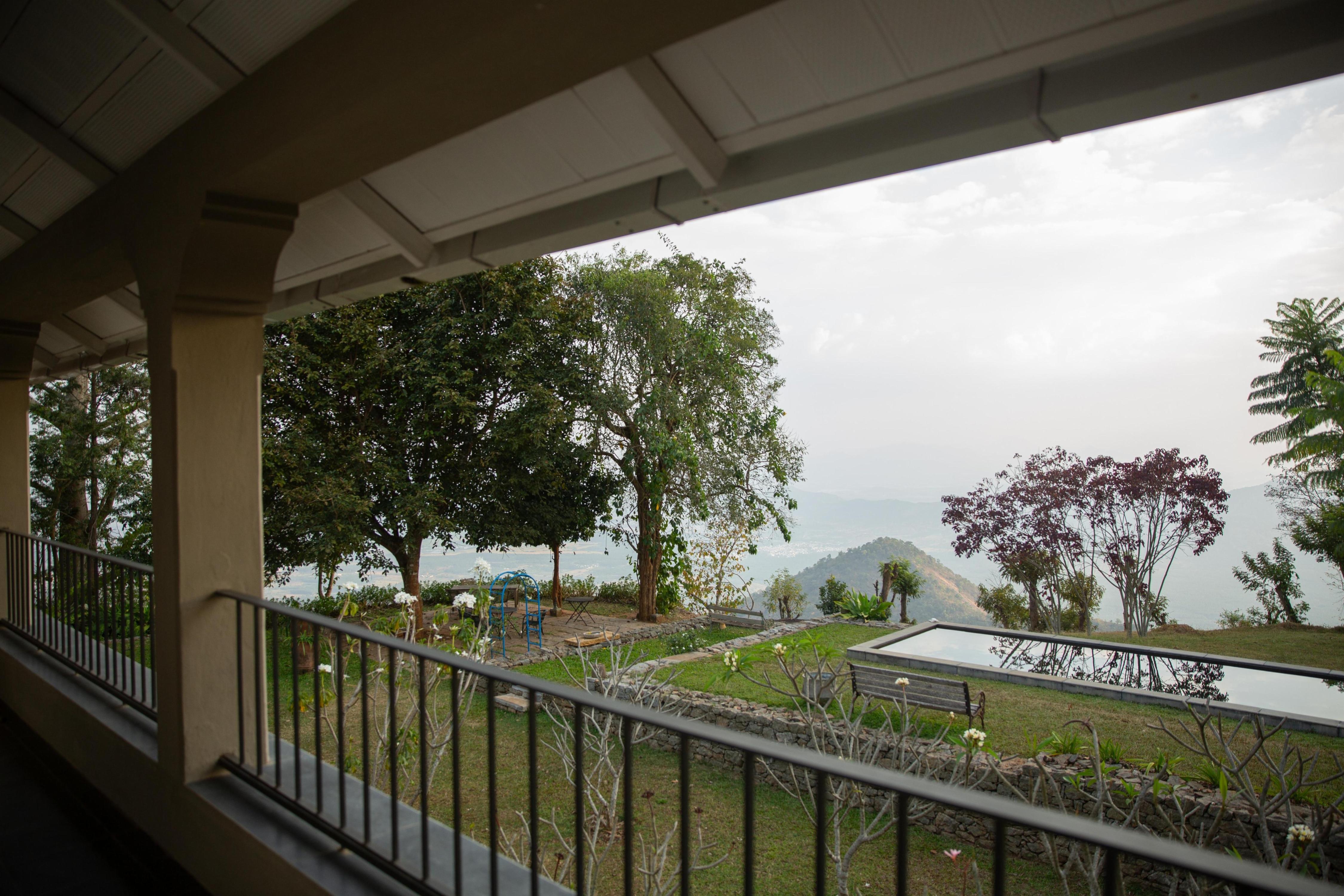 Isla's Ridge - A CGH Earth SAHA Experience - Tap to explore photos