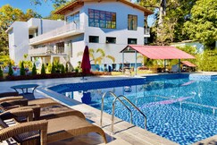 Creekwood Jungle Resort
