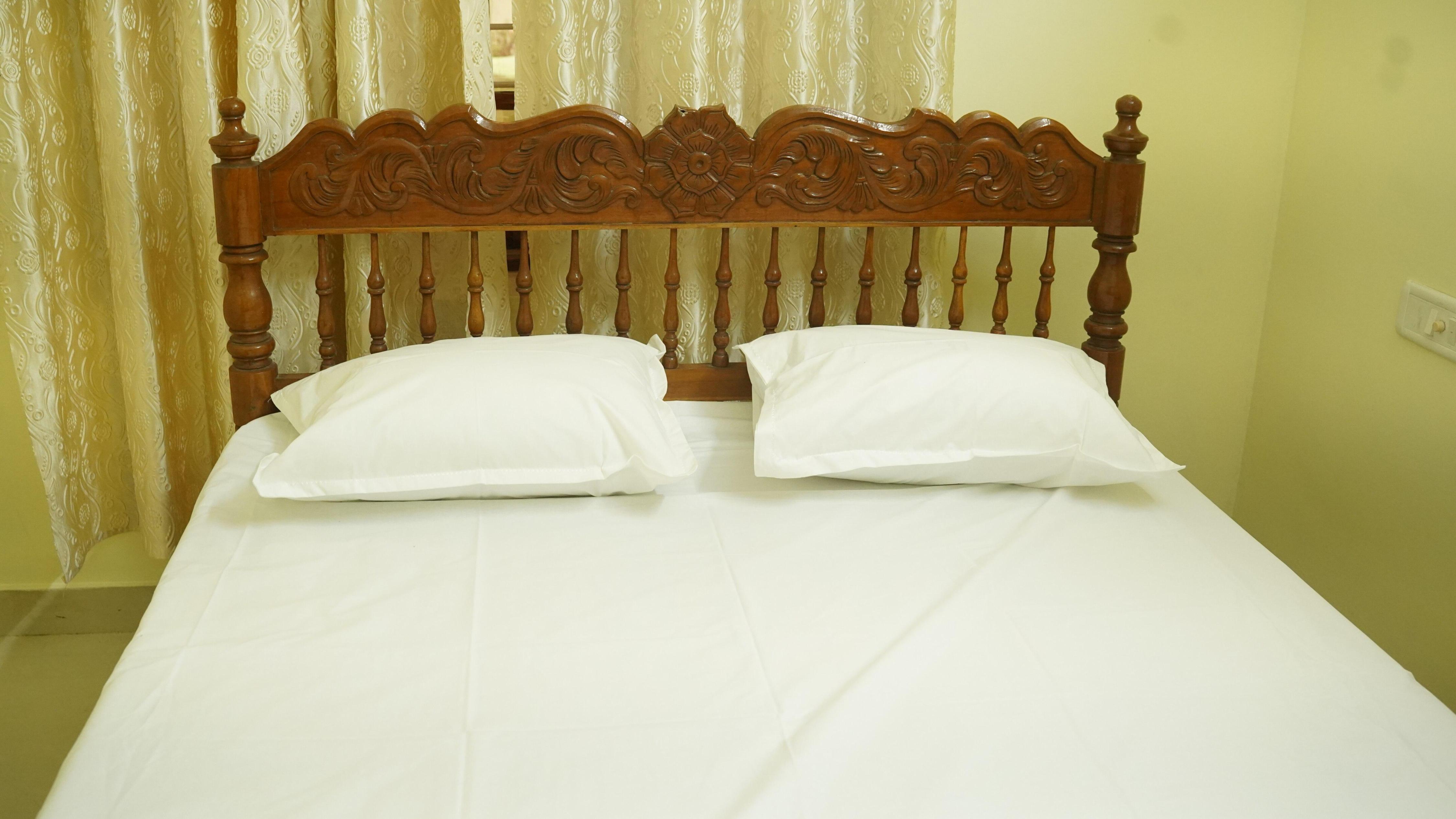 STANDARD HOME Room Type - Standard Room