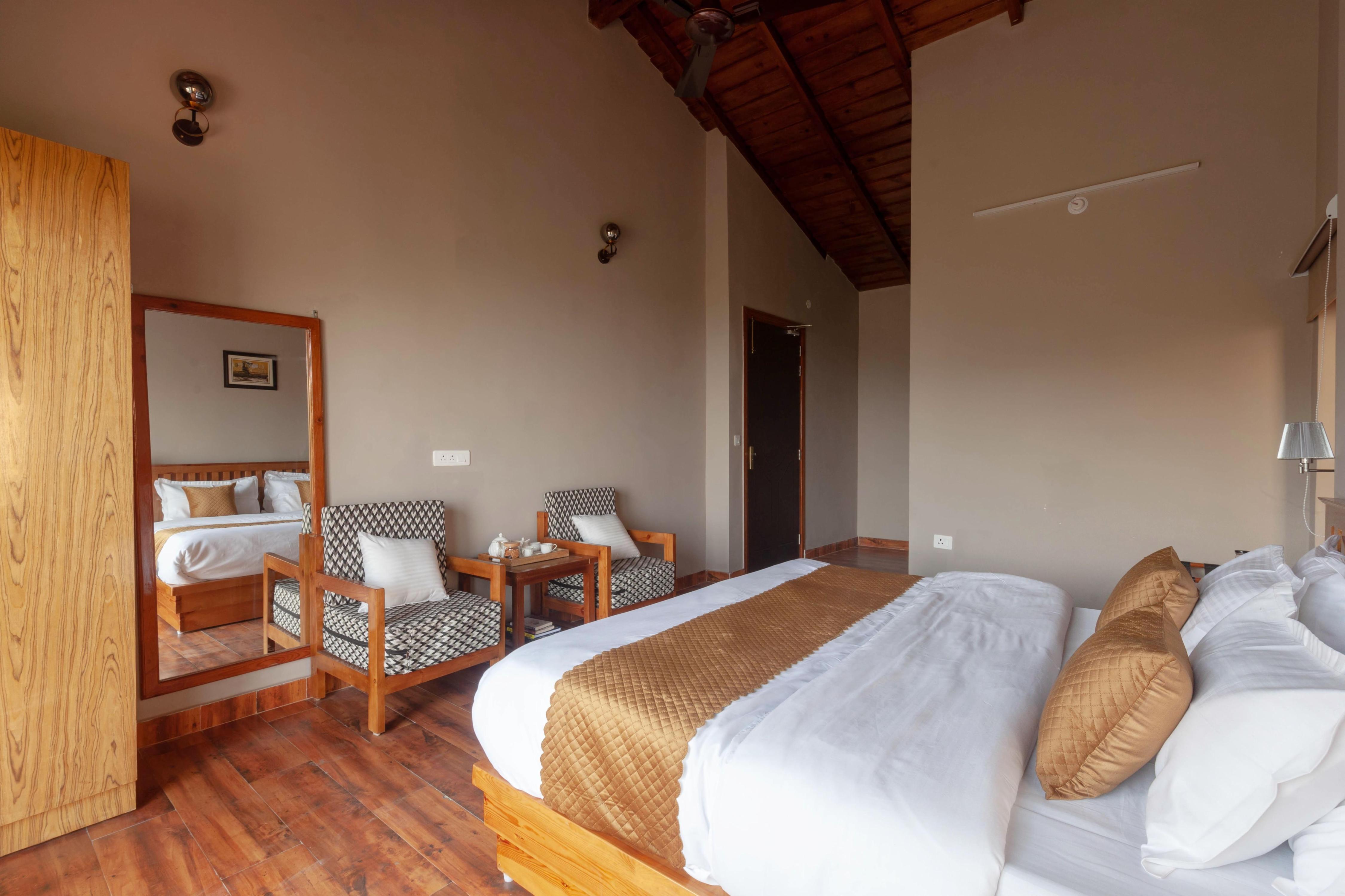 Alaya Stays 2 BHK with Mountain view - Amara Twilight - Tap to explore photos