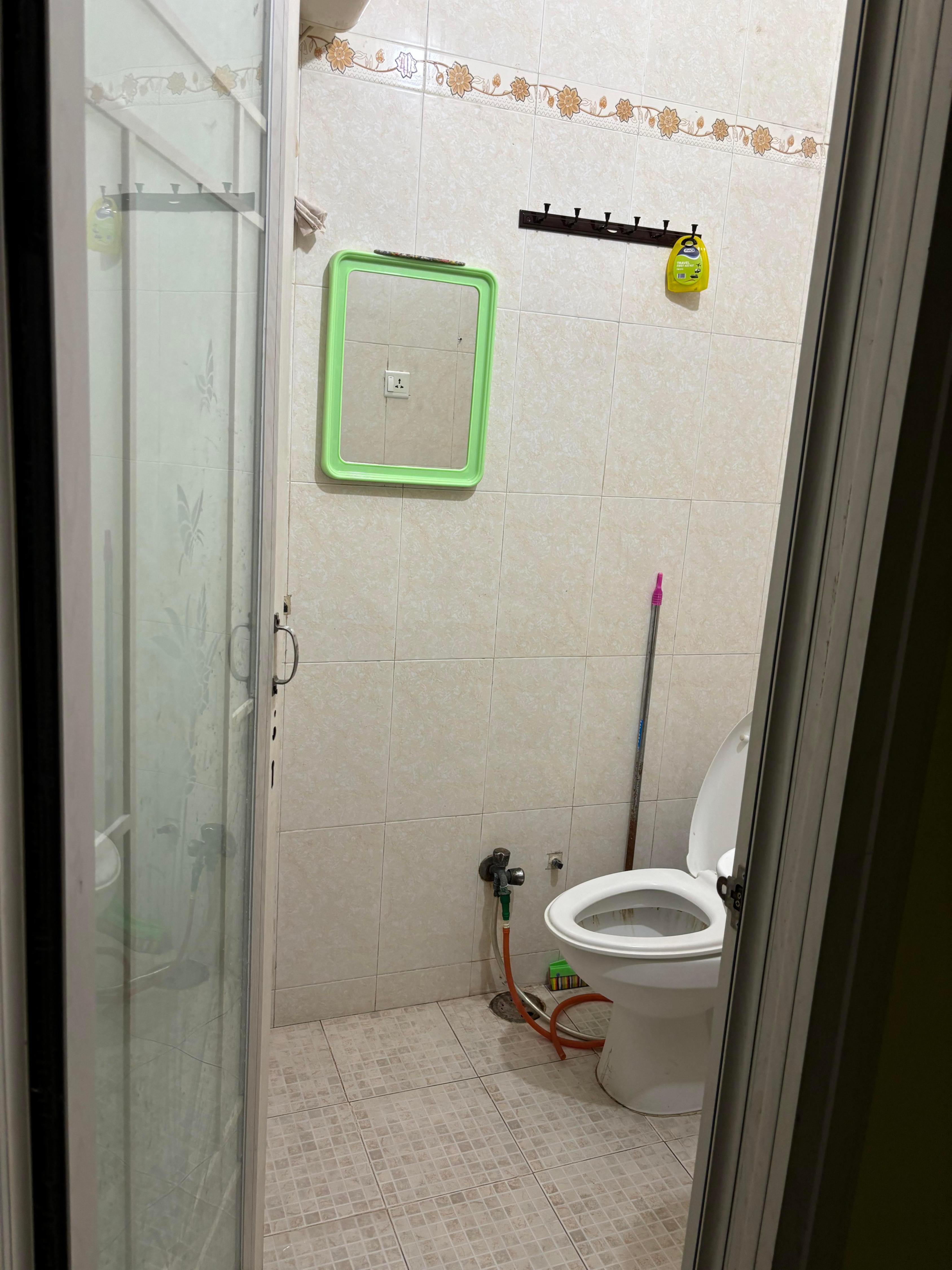 Apartment - Tap to explore photos