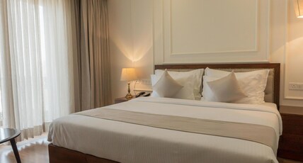 The Belvedere Kasauli Room Type - Premium Room Small Balcony- City View