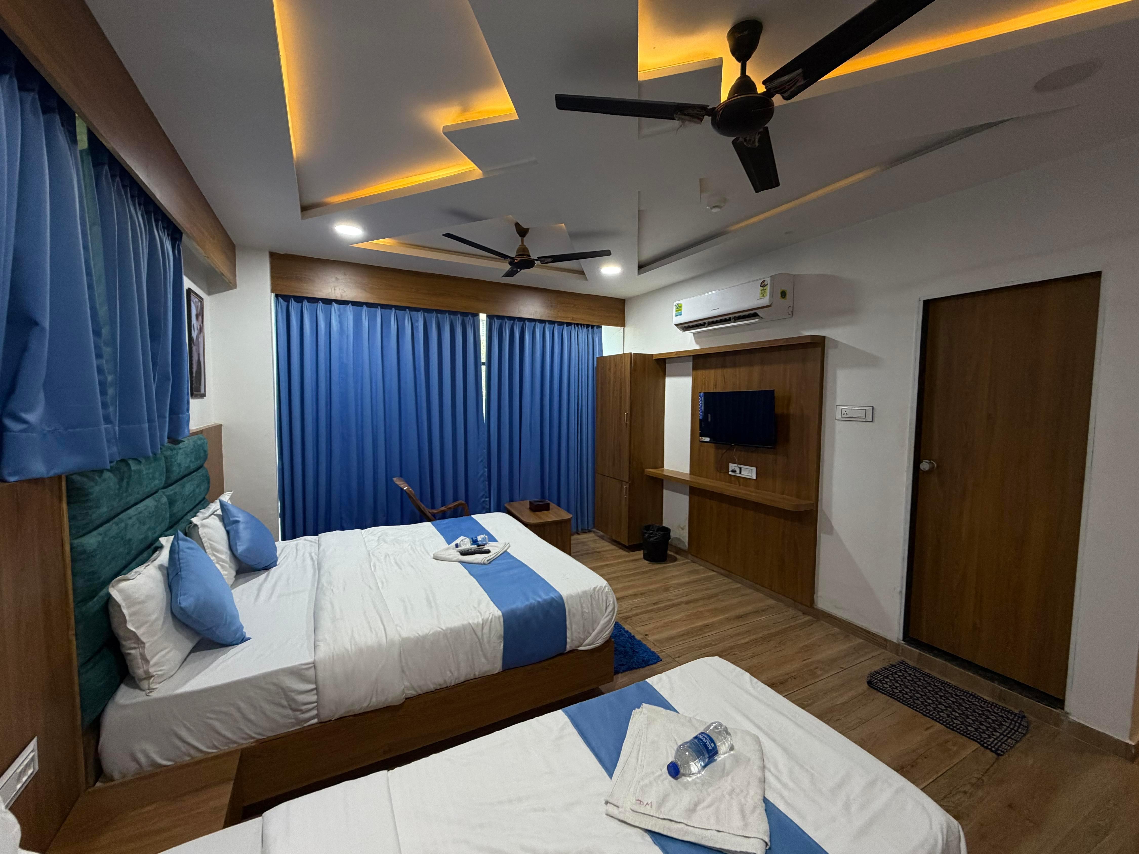 Hotel Serene Stay - Tap to explore photos