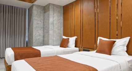 Hotel Plenteous Inn Room Type - Executive Twin Room