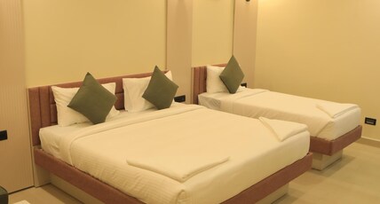 Kansone Hotel And Banquets Room Type - Triple Room