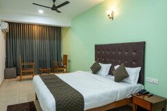 SAVEE'S LAKESIDE GOA