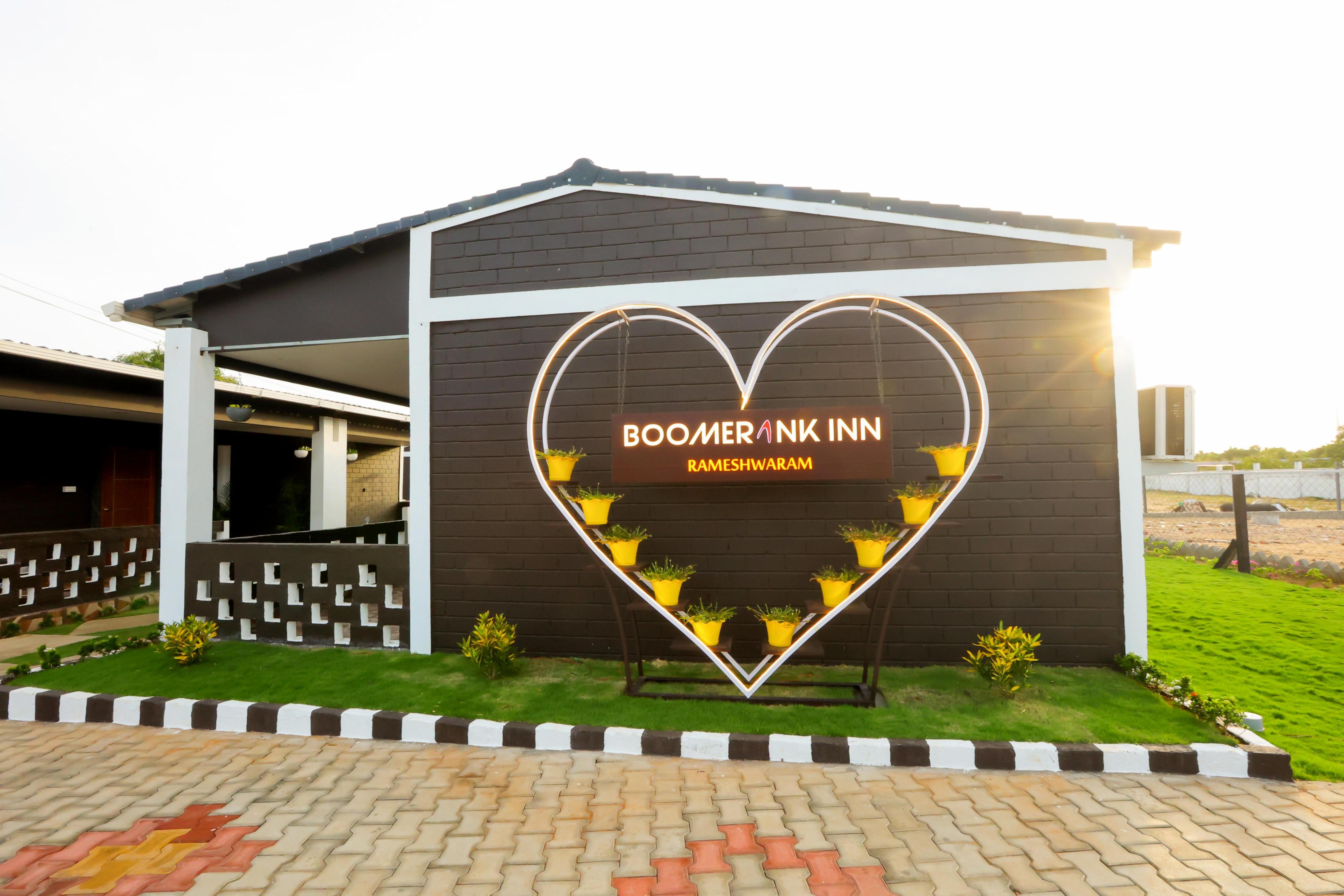 Boomerank Inn - Tap to explore photos