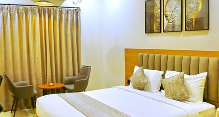 Oak Business Hotel Room Type - Superior Room King