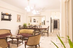Handmade Homes Entire 4bhk with kitchen upon Park St