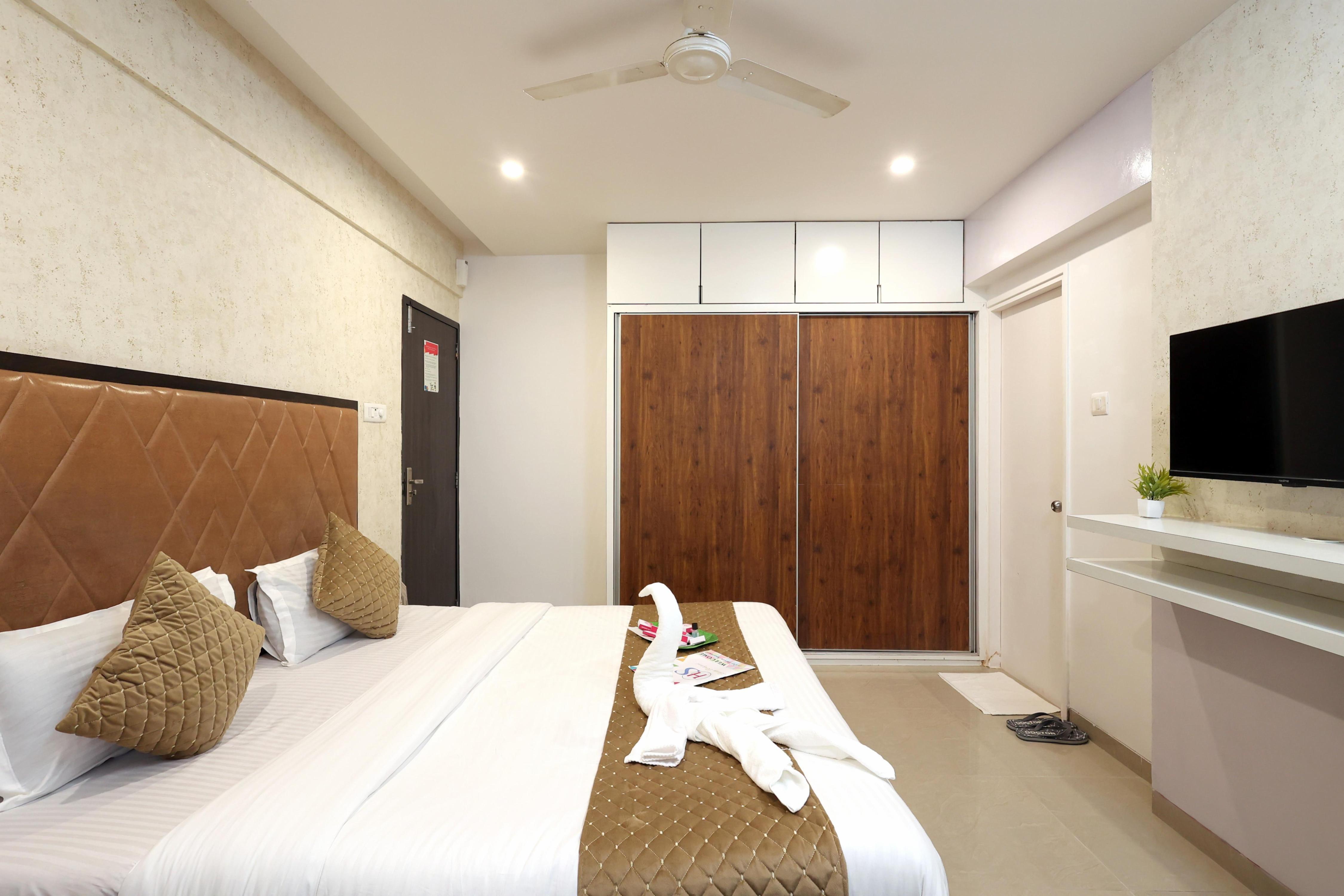 Lux Suite - Gagal Home - Tap to explore photos