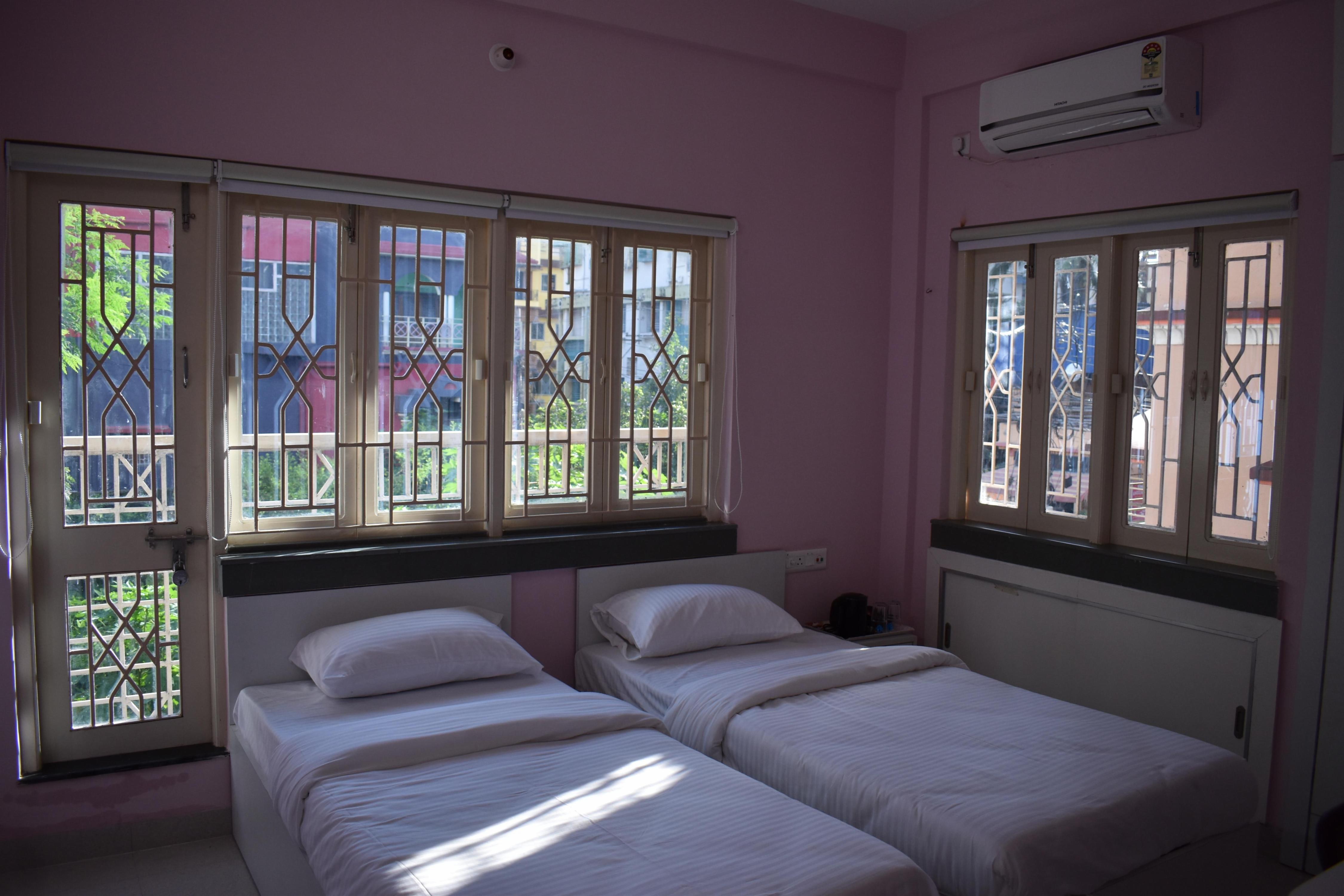 Bonussa Homestay Room Type - 101 - AC Room with Private Bathroom