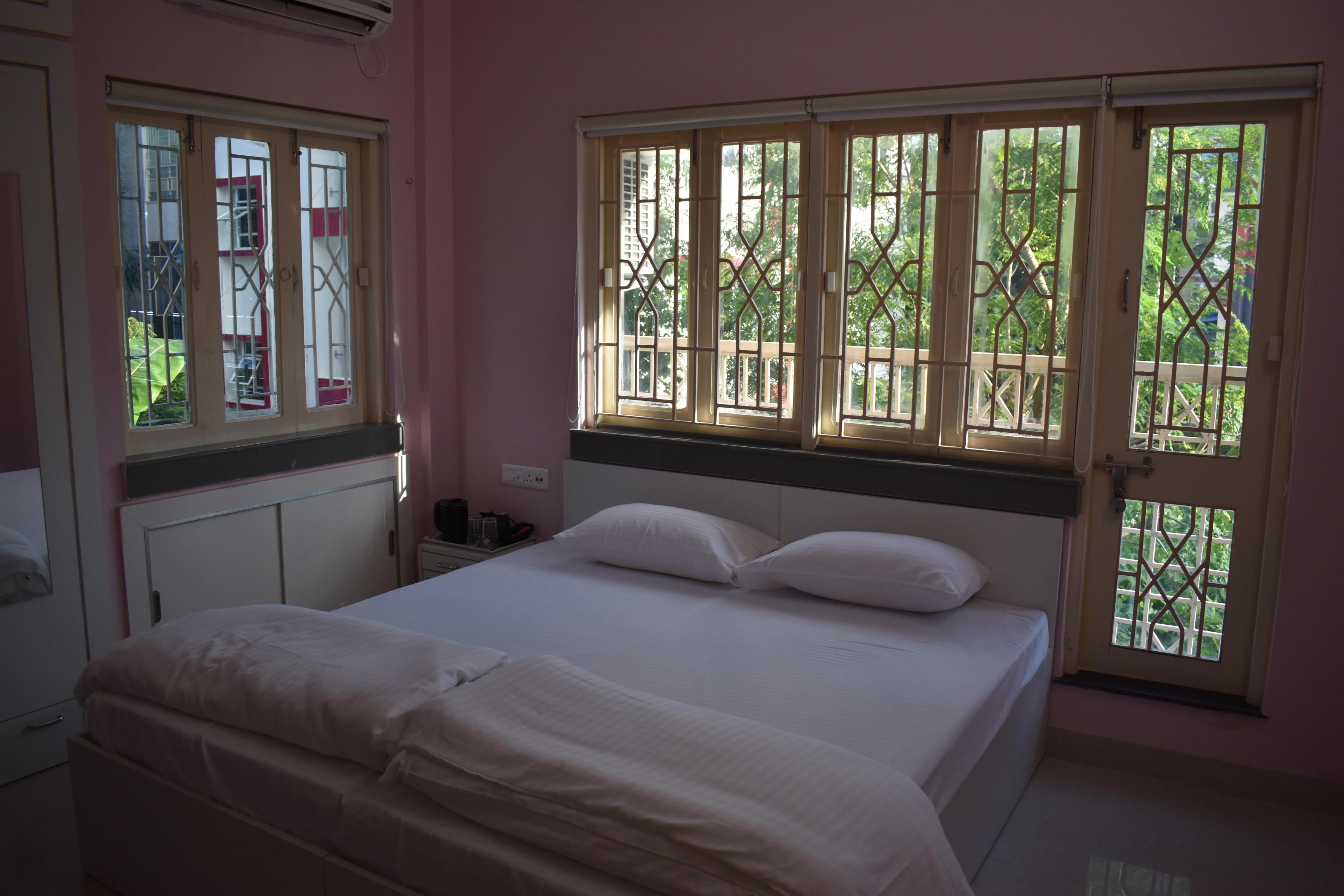 Bonussa Homestay Room Type - 102 - AC Room with Attached Bathroom