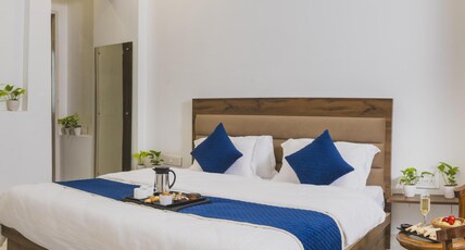 Navya Stays Room Type - Superior Room with Lake View