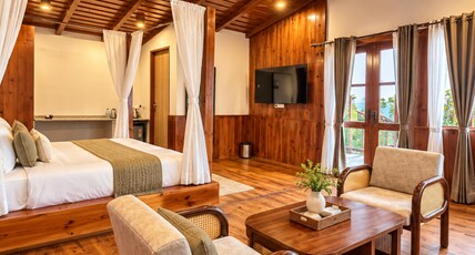 Navya Stays - Stay Above the Lake Room Type - Presidential Lake View Cottage with Jacuzzi and Private Terrace