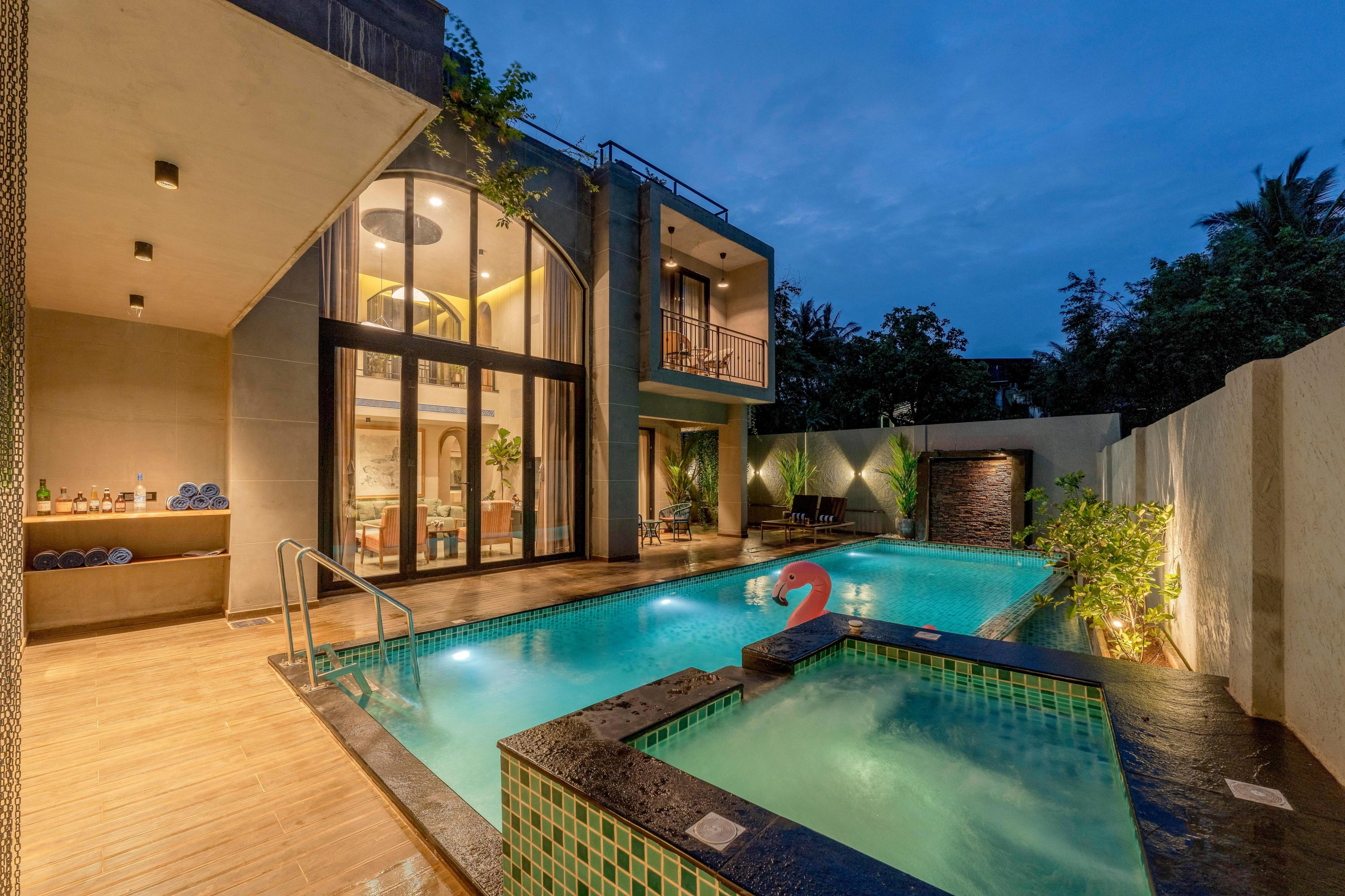 Lindsay Manor | VaNa | 4BHK | Private Pool | 1KM Beach - Tap to explore photos