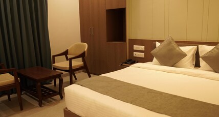 A Square Executive Hotel Room Type - Royal Executive Room