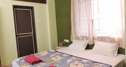 Picaddle Service Apartment  02 Room Type - Master Bed