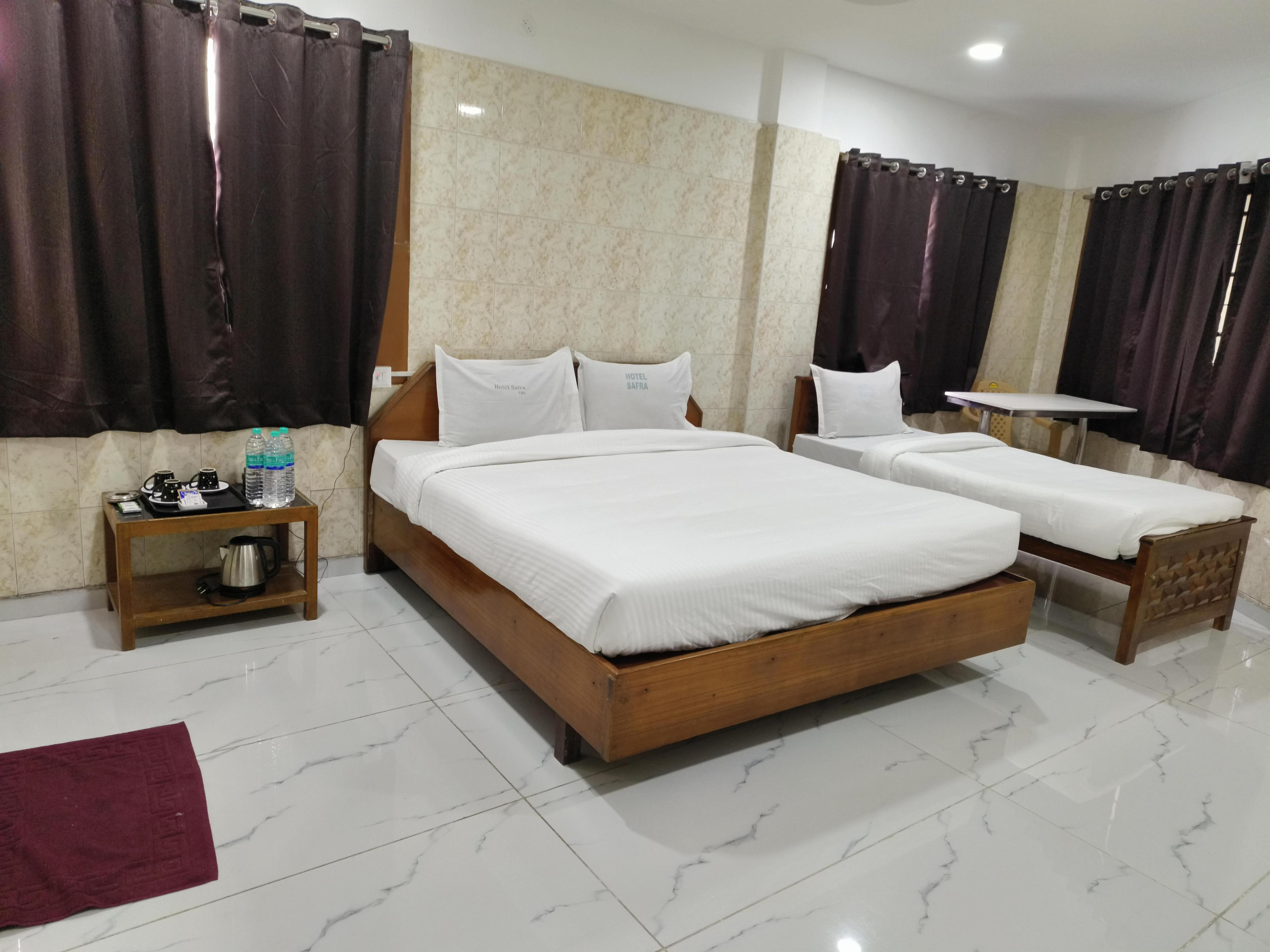 Hotel Safra - Tap to explore photos