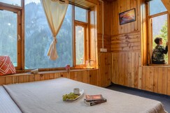 Cottage With Room And Attic Set