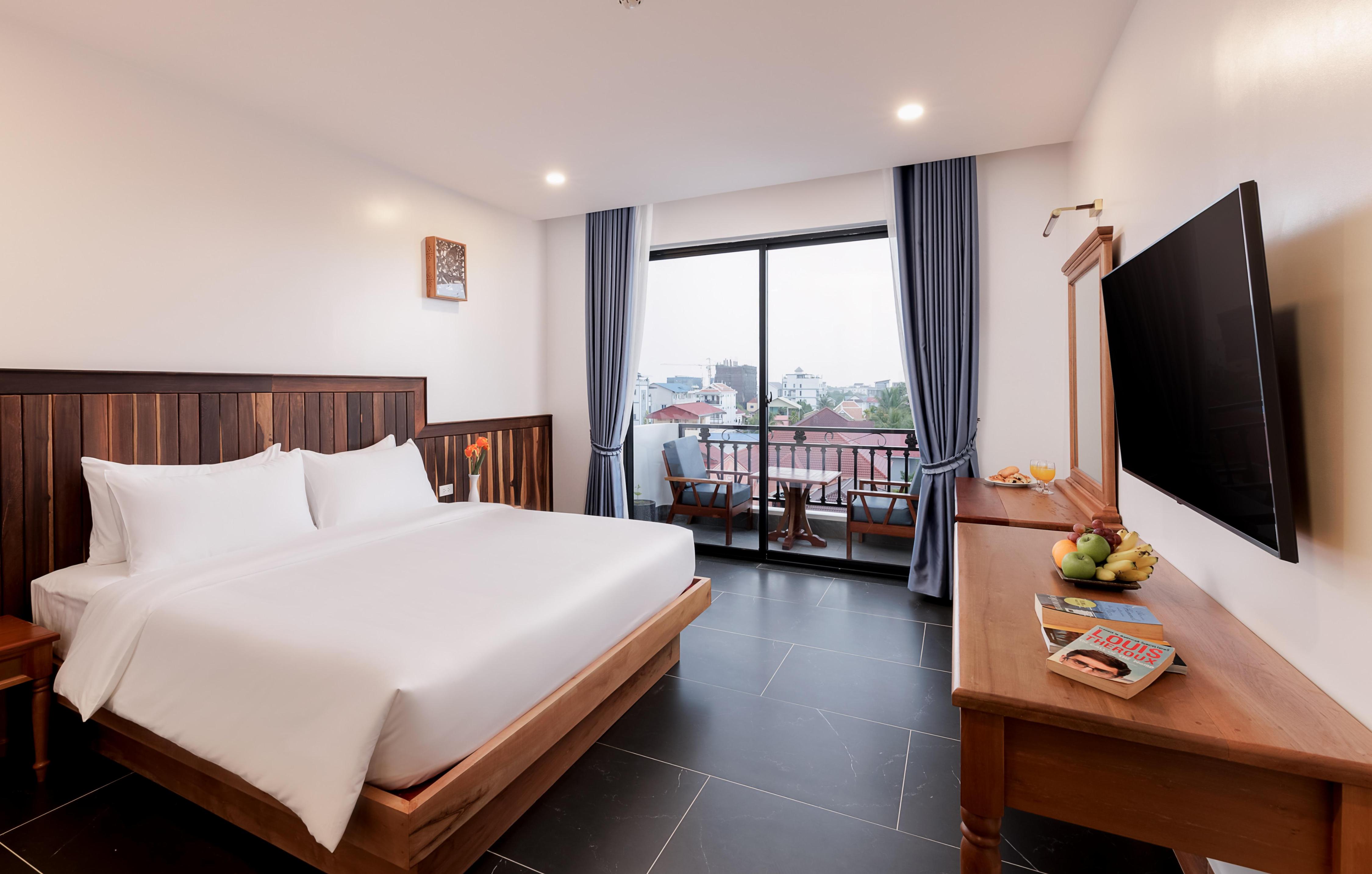 Two Seasons Siem Reap Hotel Room Type - Deluxe Double Room with Balcony