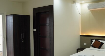 Hotel Anchor (300 meters RIIMS Hospital,Kokar Industrial Area) Room Type - Executive Room King Bed (200 Square Feet)