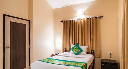 Treebo Sunshine Beach Resort With Swimming Pool Room Type - Economy Room