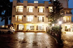 Treebo Reveniir Resort