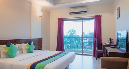 Treebo Reveniir Resort with Pool Room Type - Deluxe Family Room