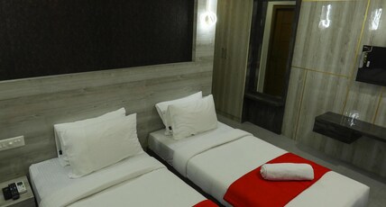 D-Luxe Room Type - CLASSIC AC ROOOM