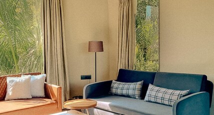 Giovanni Village Resort Room Type - Master Suite: Open to Sky Bath Tub