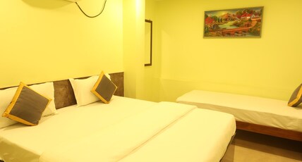 Icon vista hotel Room Type - Deluxe triple room AC