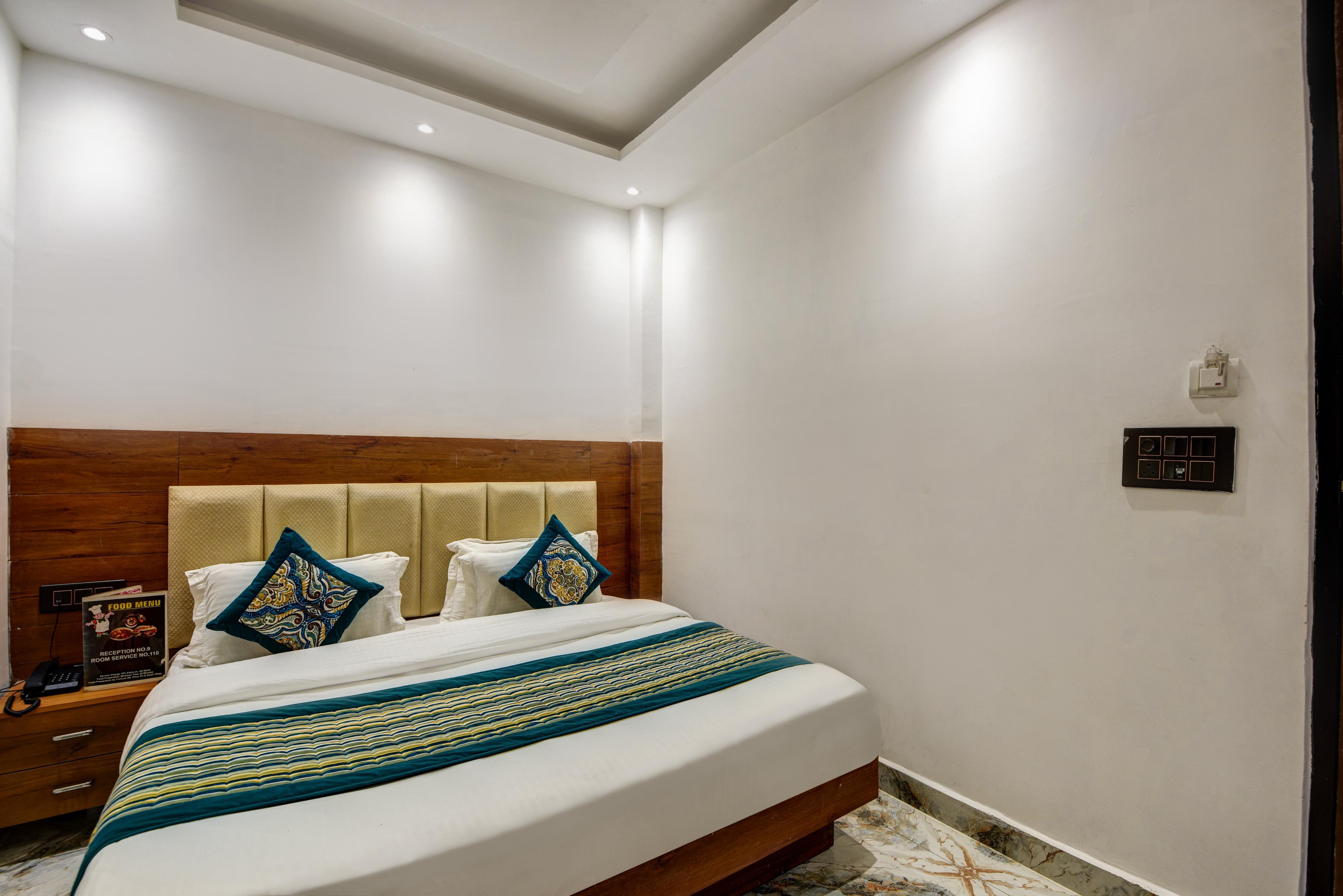 Hotel Bawa Near Nizamuddin Railway Station Room Type - Standard Room ( Fixed Menu for all Meal Plan ) Hotel Bawa Near Nizamuddin Railway Station Room Type - Standard Room ( Fixed Menu for all Meal Plan )