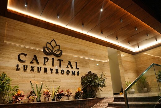 Hotel Capital Luxury Suites