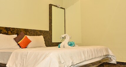 NAVARATHNA INTERNATIONAL RESORT Room Type - Economy Non AC Room
